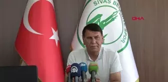 Sivas Sivas Belediyespor 11 Futbolcuyu Kadrosuna Kattı Hd