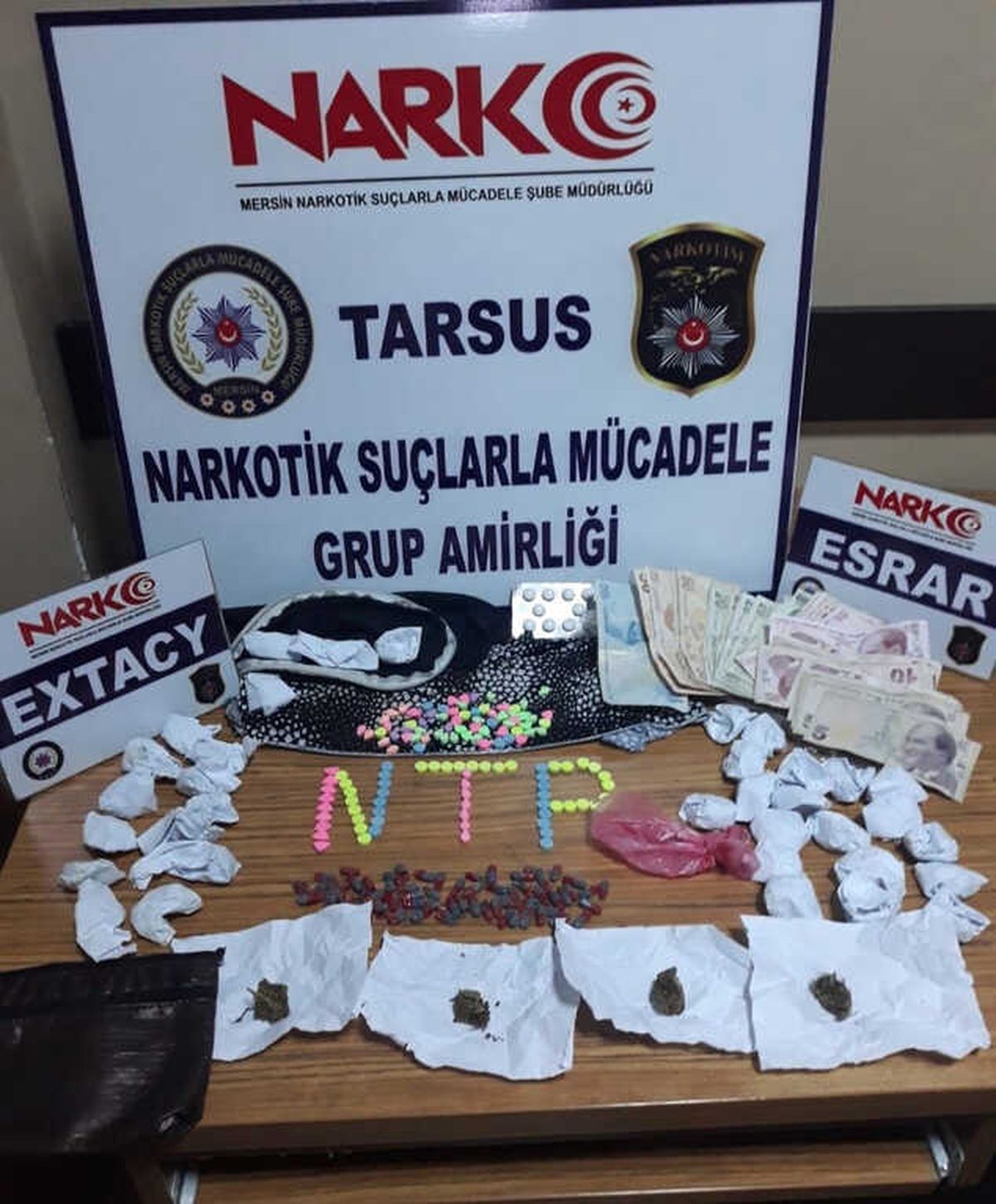 Tarsus\'ta Uyuşturucu Operasyonu