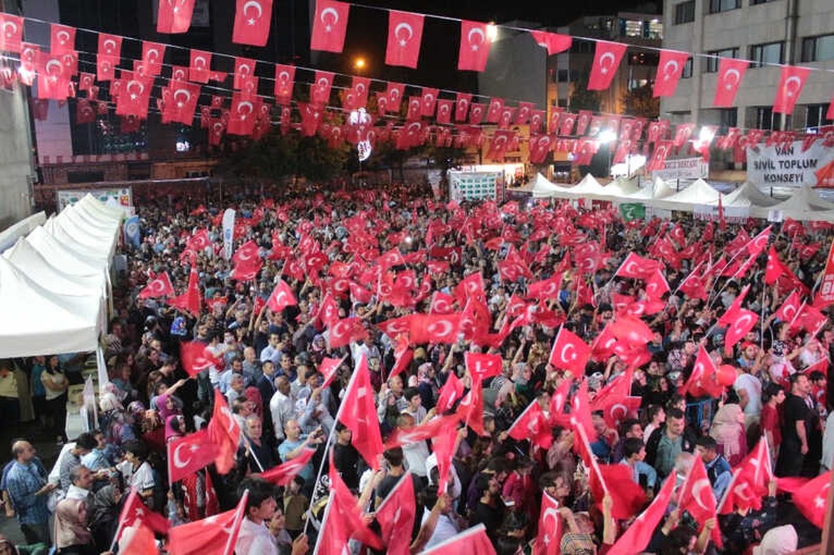 Van\'da 15 Temmuz Demokrasi ve Milli Birlik Günü