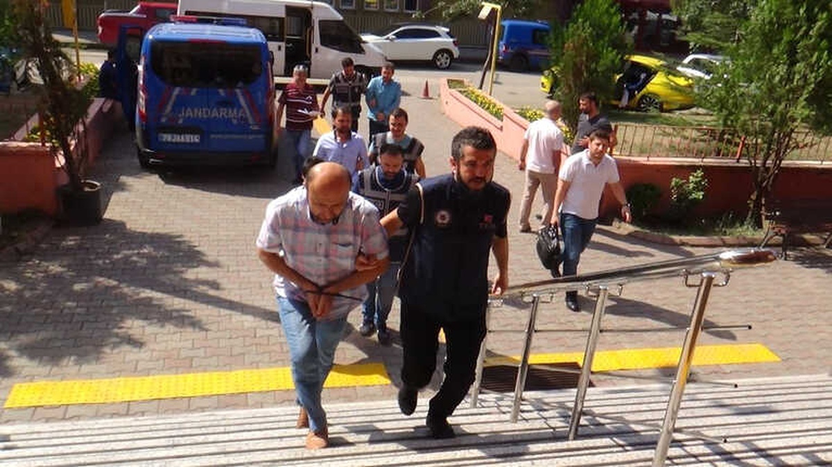 4 Eski Emniyet Mensubu Fetö\'den Adliyeye Sevk Edildi