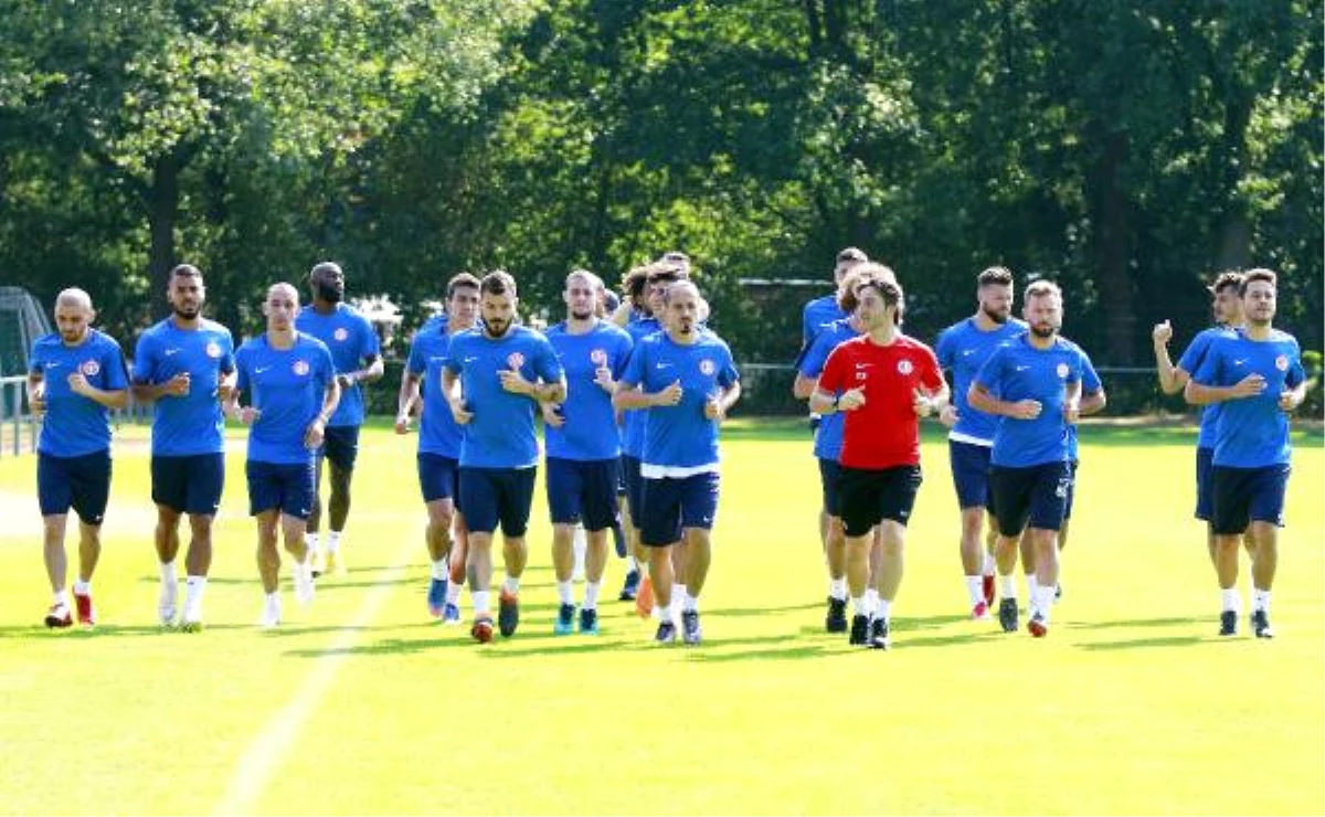 Antalyaspor Lige Hollanda\'da Hazırlanıyor