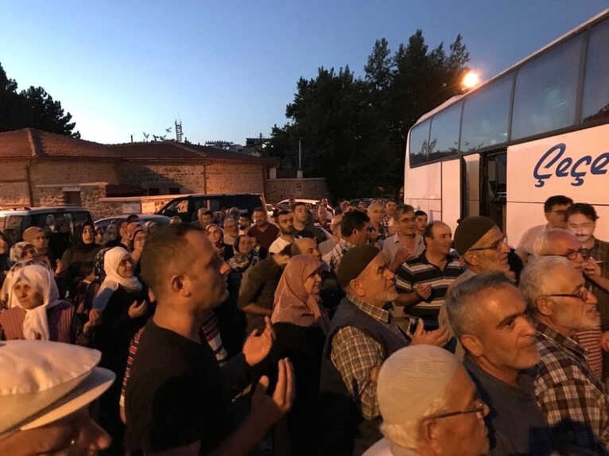 Başkan Tutal Seydişehirli Hacı Adaylarını Uğurladı