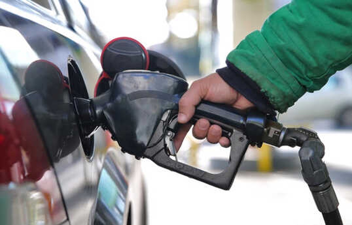 Benzine 12 Kuruş Zam Geldi, Fiyata Yansımayacak