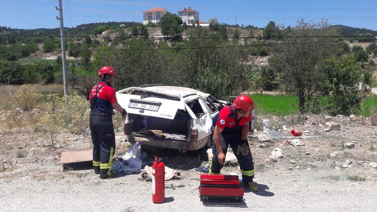 Denizli\'de Trafik Kazası: 3 Yaralı