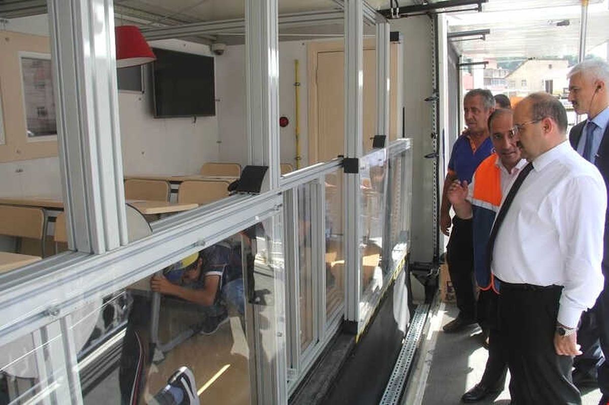 Deprem Simülasyon Tırı Bitlis\'te