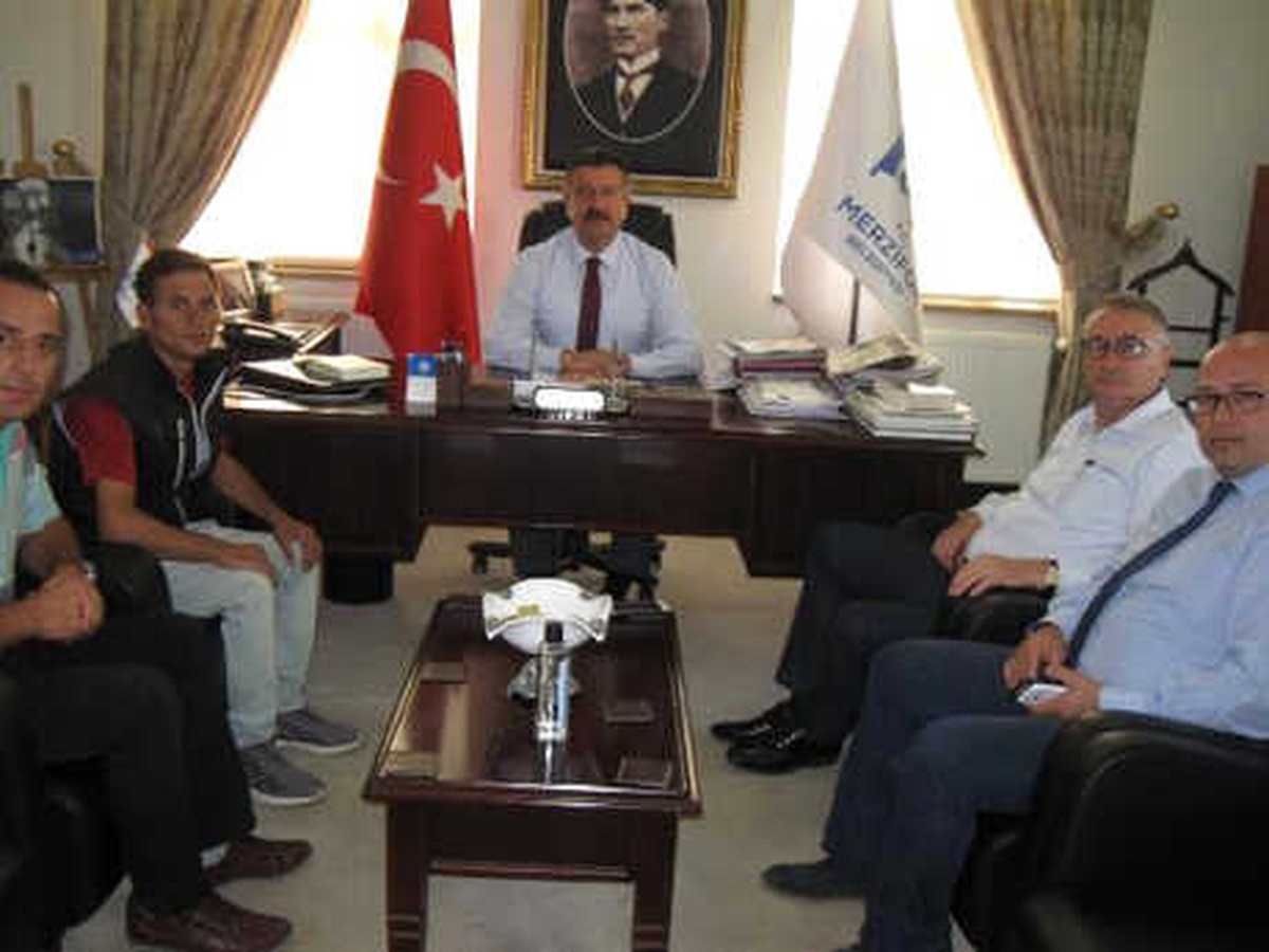 Düğün Salonunda Bulduğu Ziynet Eşyalarını Polise Teslim Etti