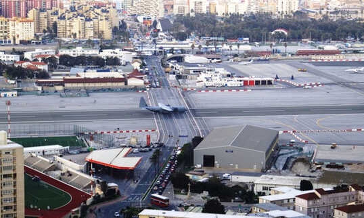 Dünyanın En Korkunç Havaalanı Pistleri