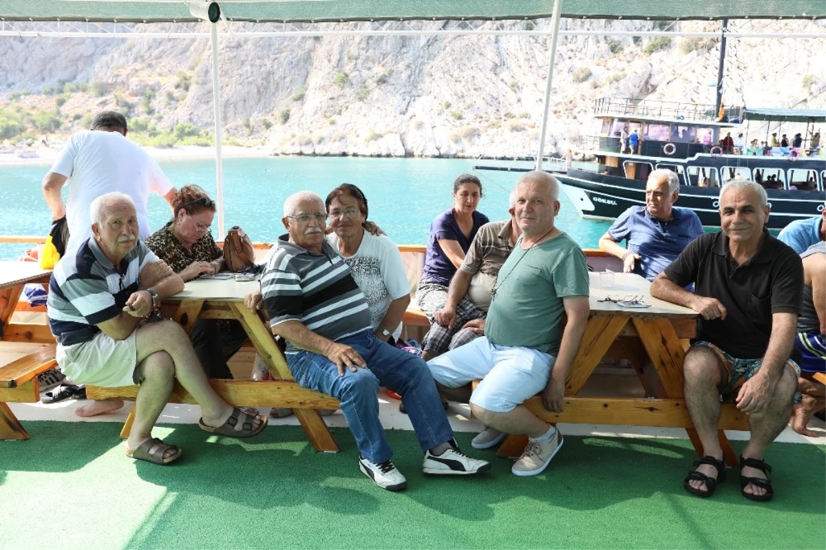Emekliler Akdeniz\'i Yeniden Keşfetti
