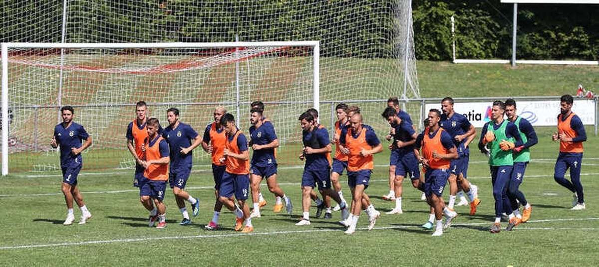 Fenerbahçe\'de Hazırlıklar Tam Gaz
