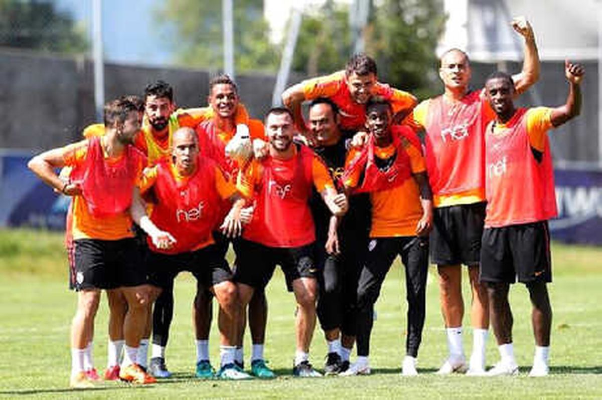 Galatasaray\'da Mariano ve Serdar Aziz Takımdan Ayrı Çalıştı