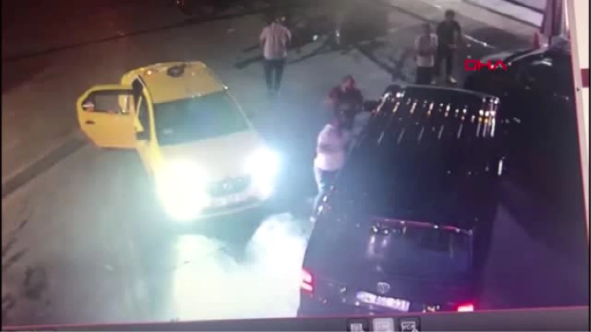 İstanbul Uber Sürücüsüne Saldırı Kamerada