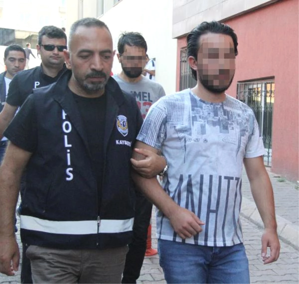 Kayseri Merkezli Fetö Operasyonunda 11 Asker Adliyede