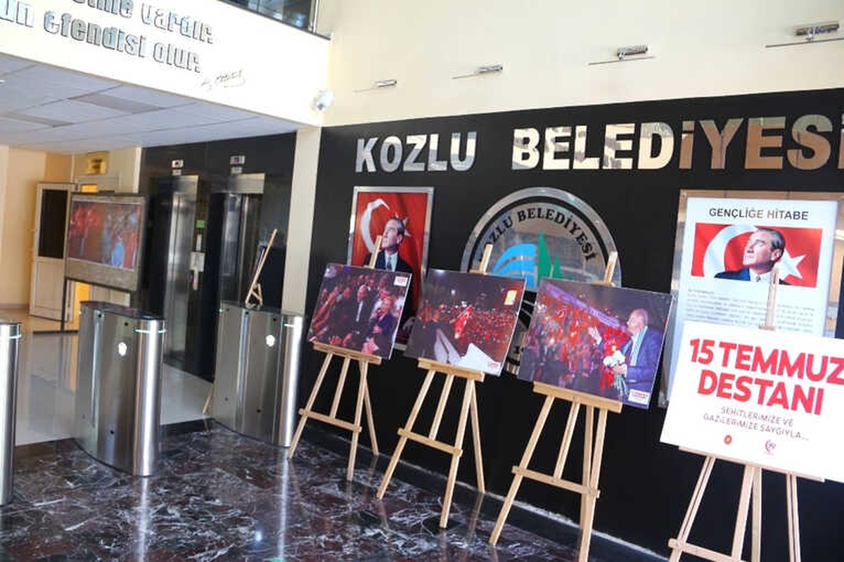 Kozlu Belediyesi\'nde 15 Temmuz Şehitleri Anısına Fotoğraf Sergisi