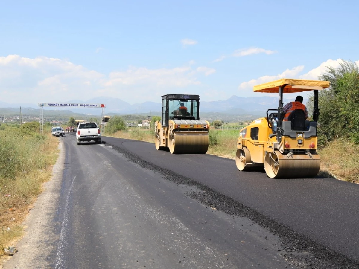 Manavgat Belediyesi'nden Yeniköy'e Sıcak Asfalt