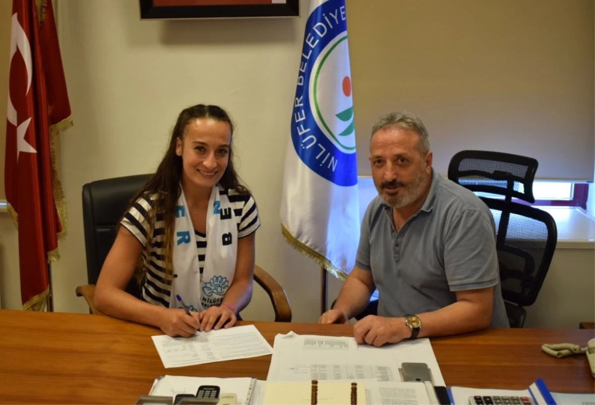 Nilüfer Belediyespor\'da İki İmza Birden