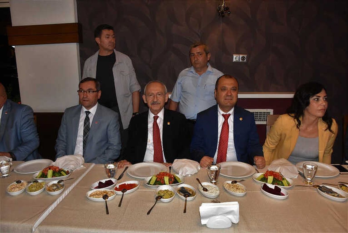 Partisinin Trakya Bölgesi Yöneticileriyle Bir Araya Geldi