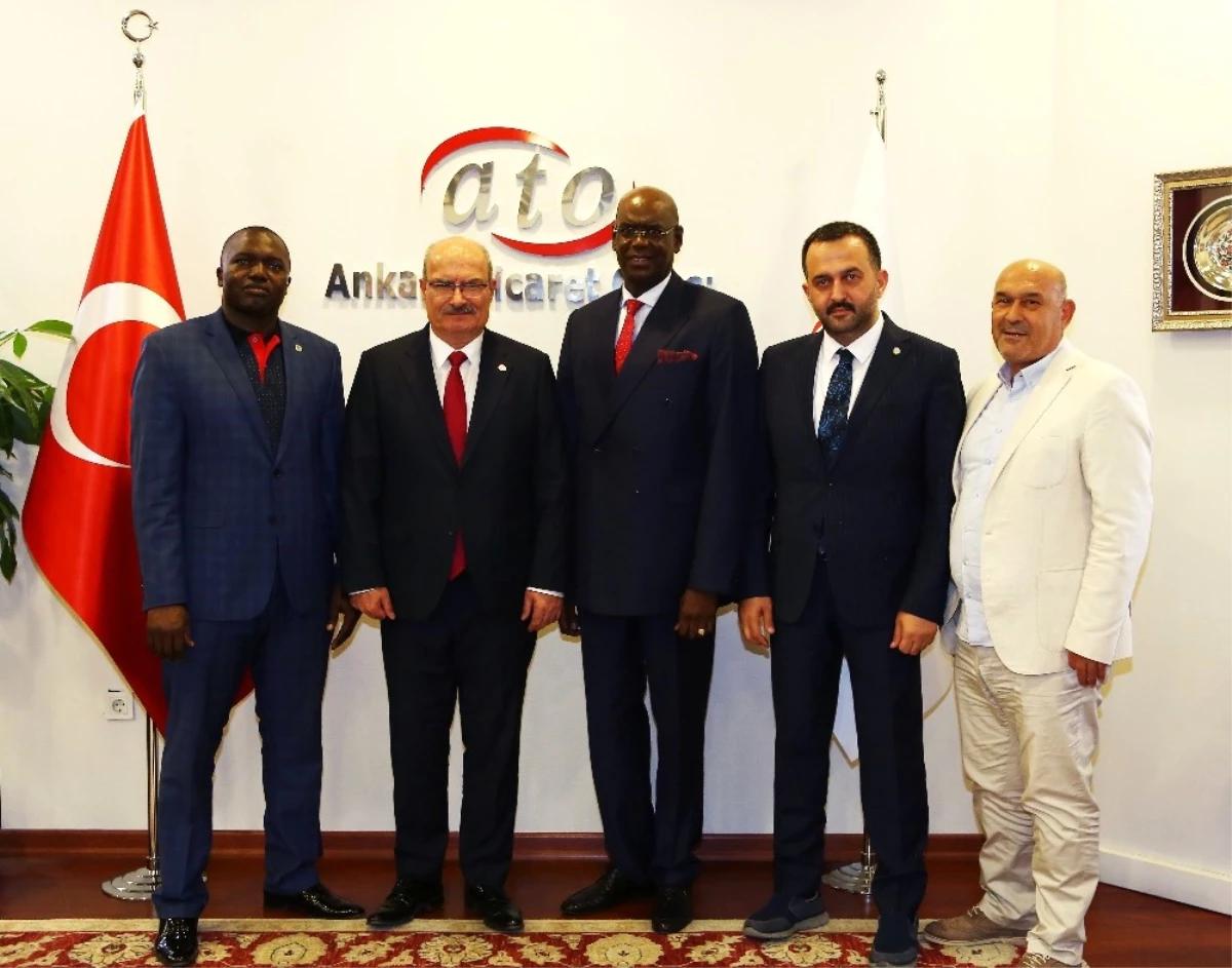 Senegal\'den Türk İş Adamlarına Yatırım Daveti
