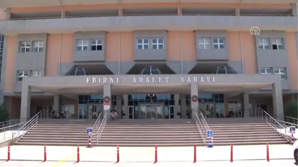 Yunan Askerlerin Tutukluluğuna Devam Kararı