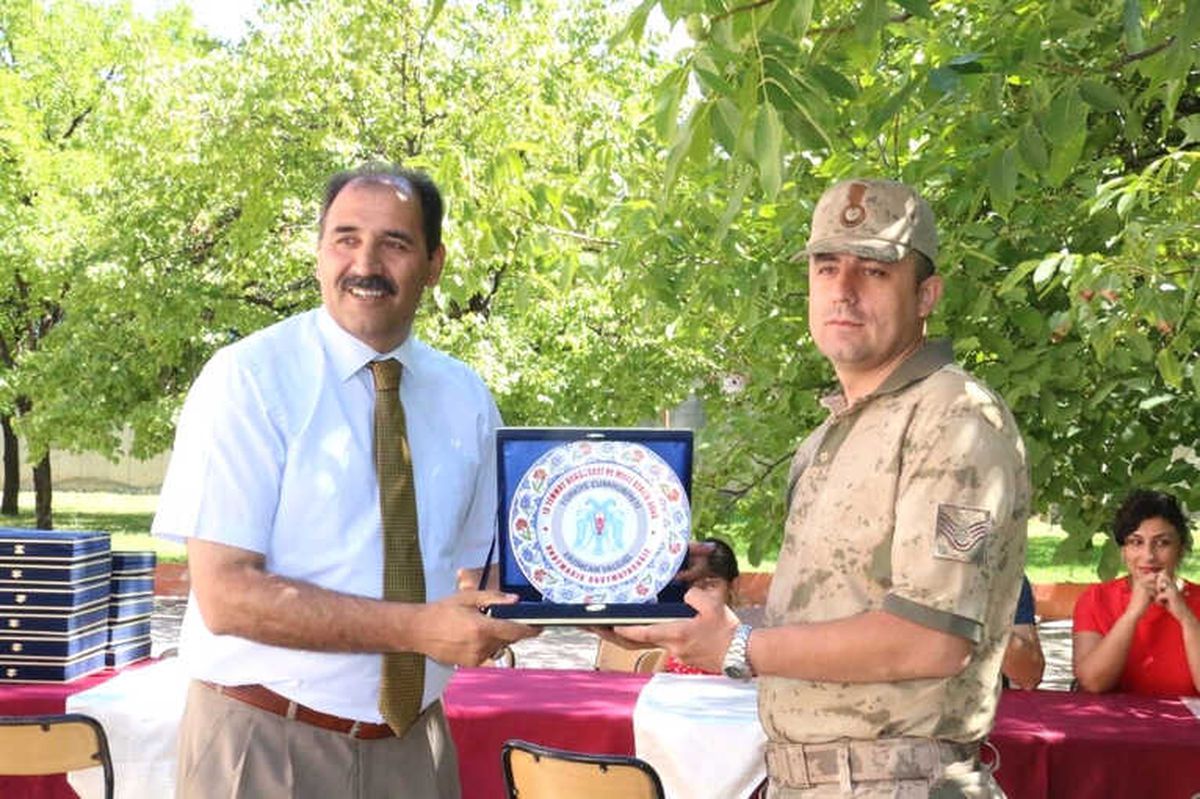 15 Temmuz Anma Programına Katkı Sağlayanlar Ödüllendirildi