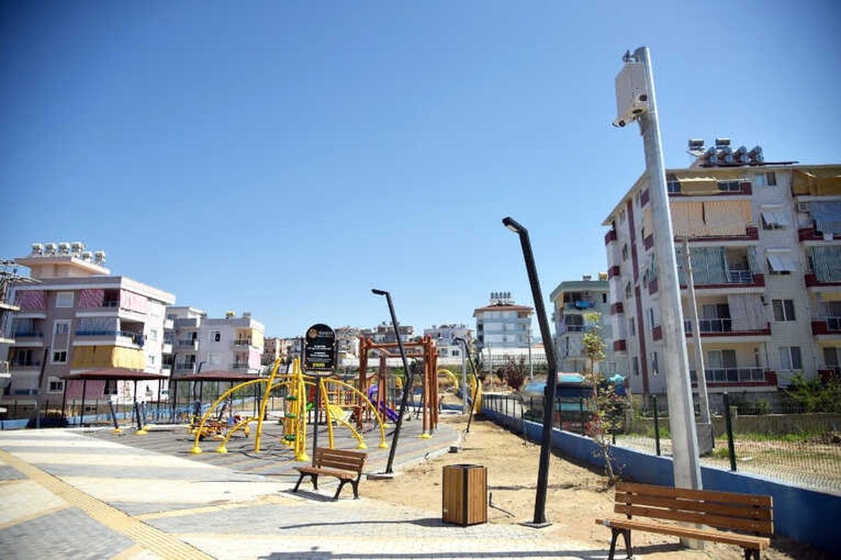 Alanya Belediyesi\'nden Parklara Kameralı Güvenlik Önlemi
