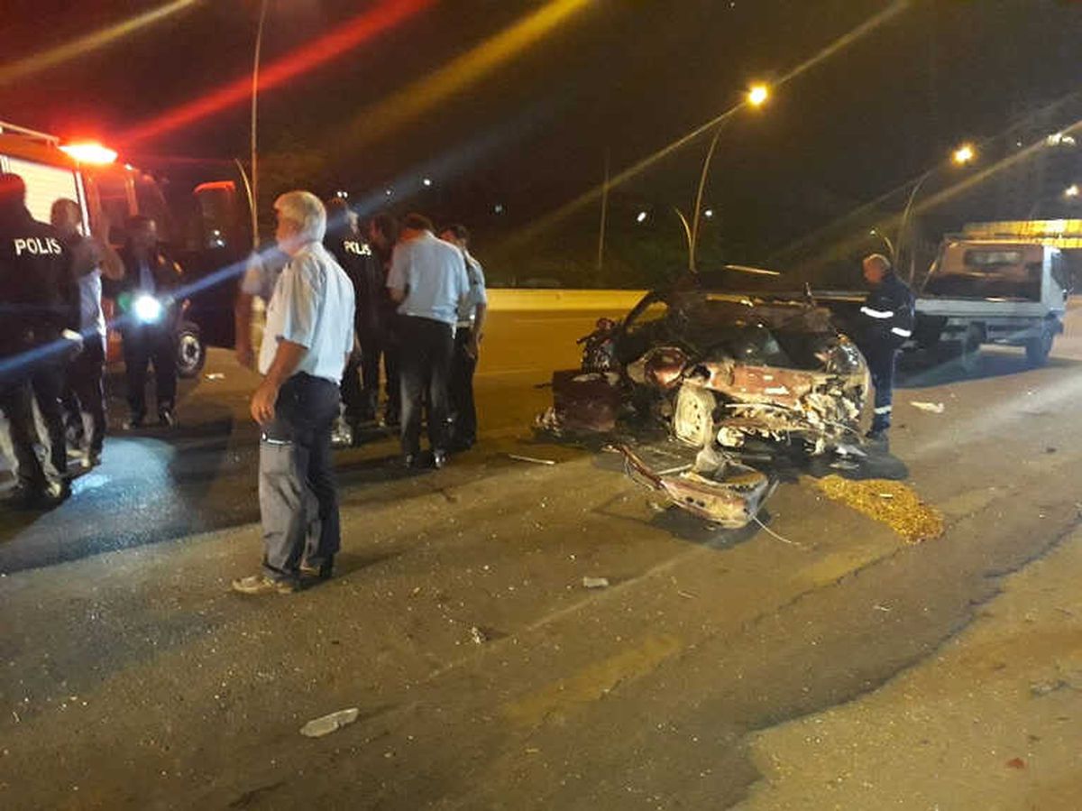 Başkent\'te Trafik Kazası: 1 Ölü, 4 Yaralı