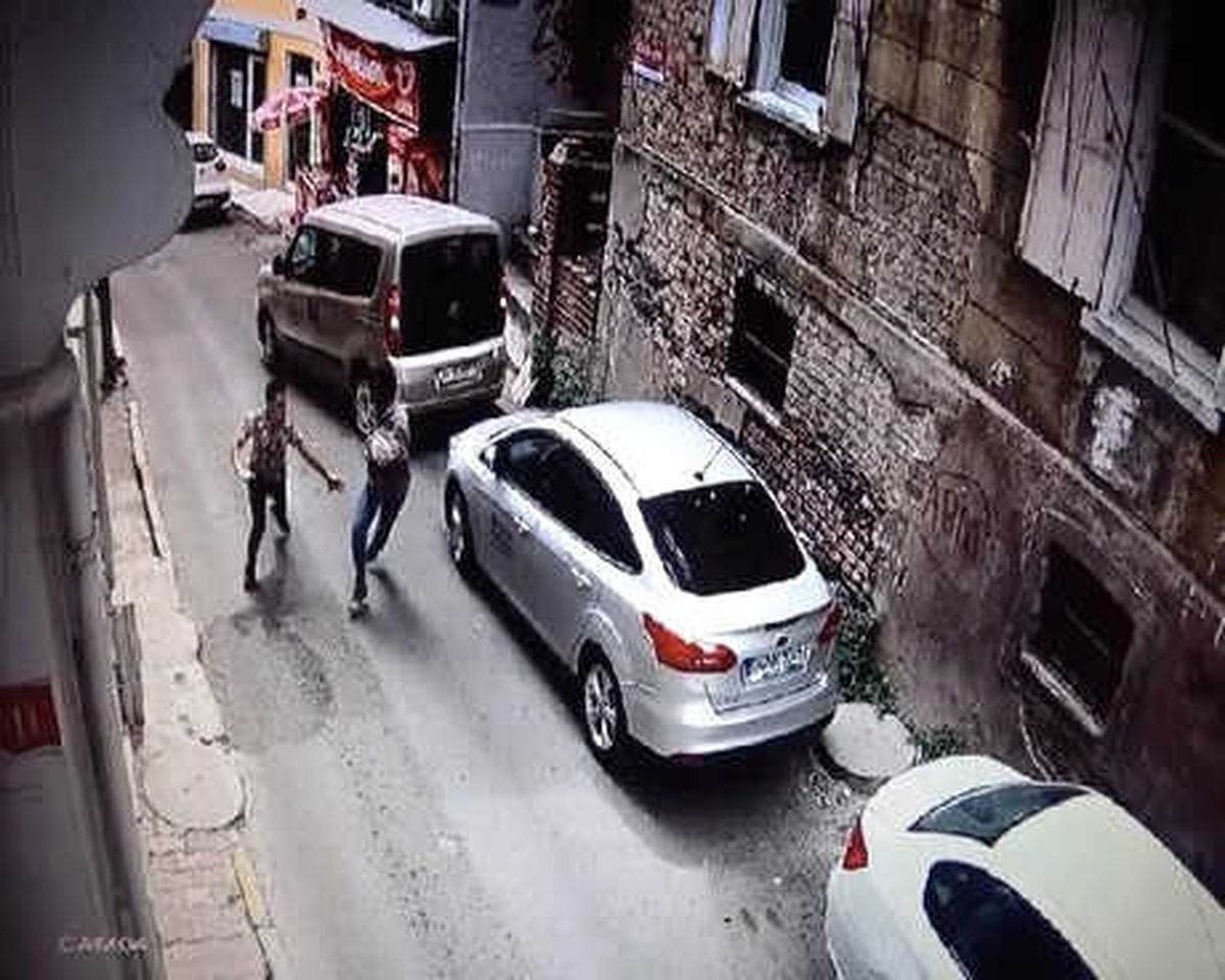 Beyoğlu\'nda Kapkaç Dehşeti