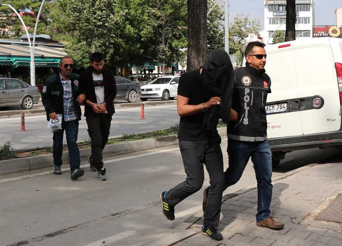 Bolu\'da Uyuşturucu Operasyonu: 2 Gözaltı