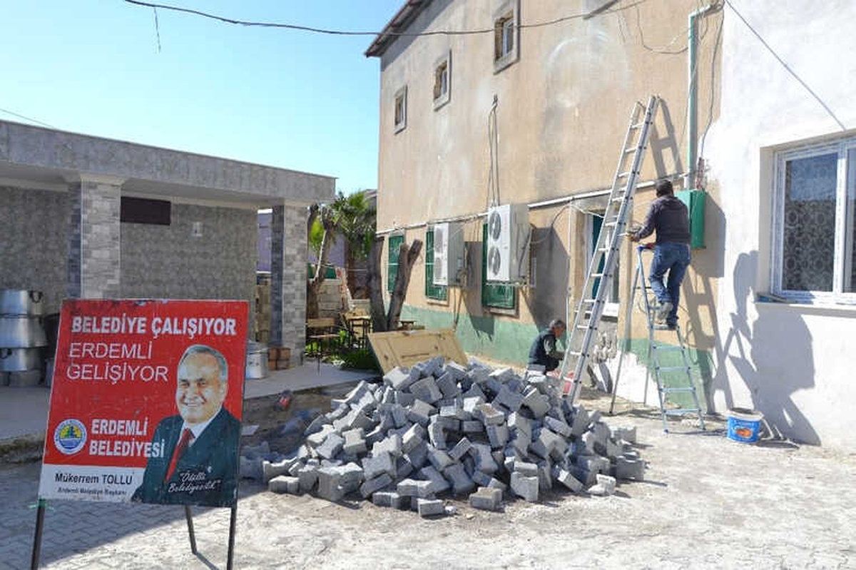 Erdemli Belediyesi\'nin İbadethane Hizmetleri Sürüyor