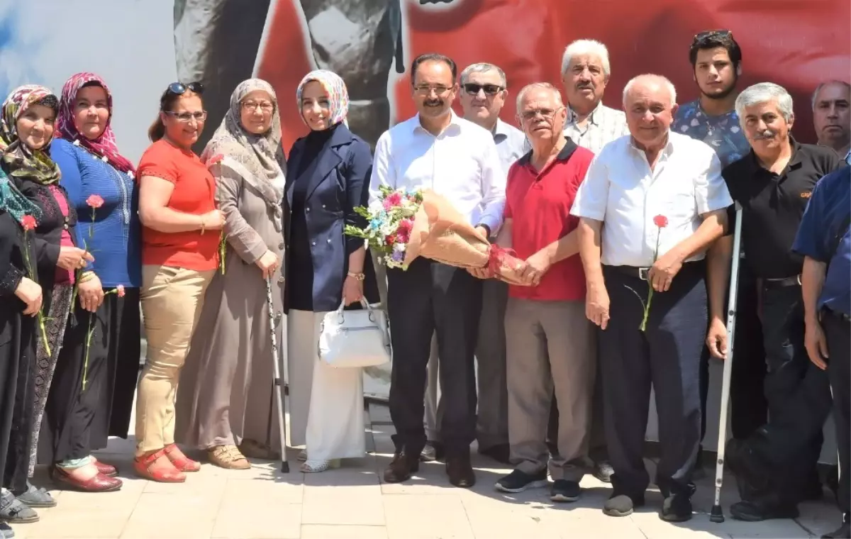 Evlatları Terörden Arındırdı, Aileleri Gönül Köprüleri Kurdu