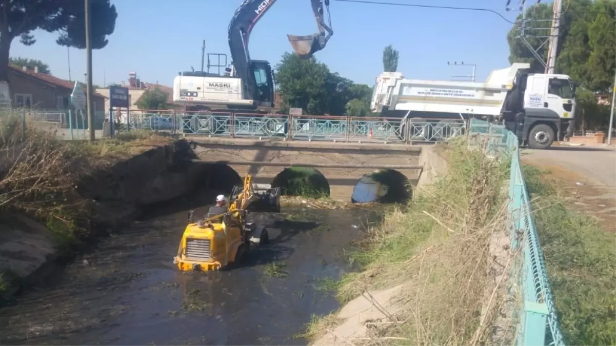 Hacırahmanlı\'da Taşkın Tehlikesi Ortadan Kalktı