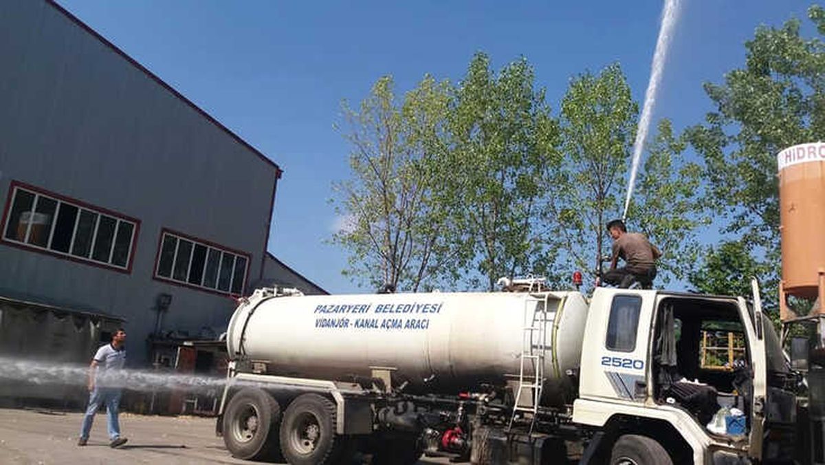 Hibe Edilen Vidanjör, İtfaiyeye Yeni Araç Olarak Dizayn Edildi
