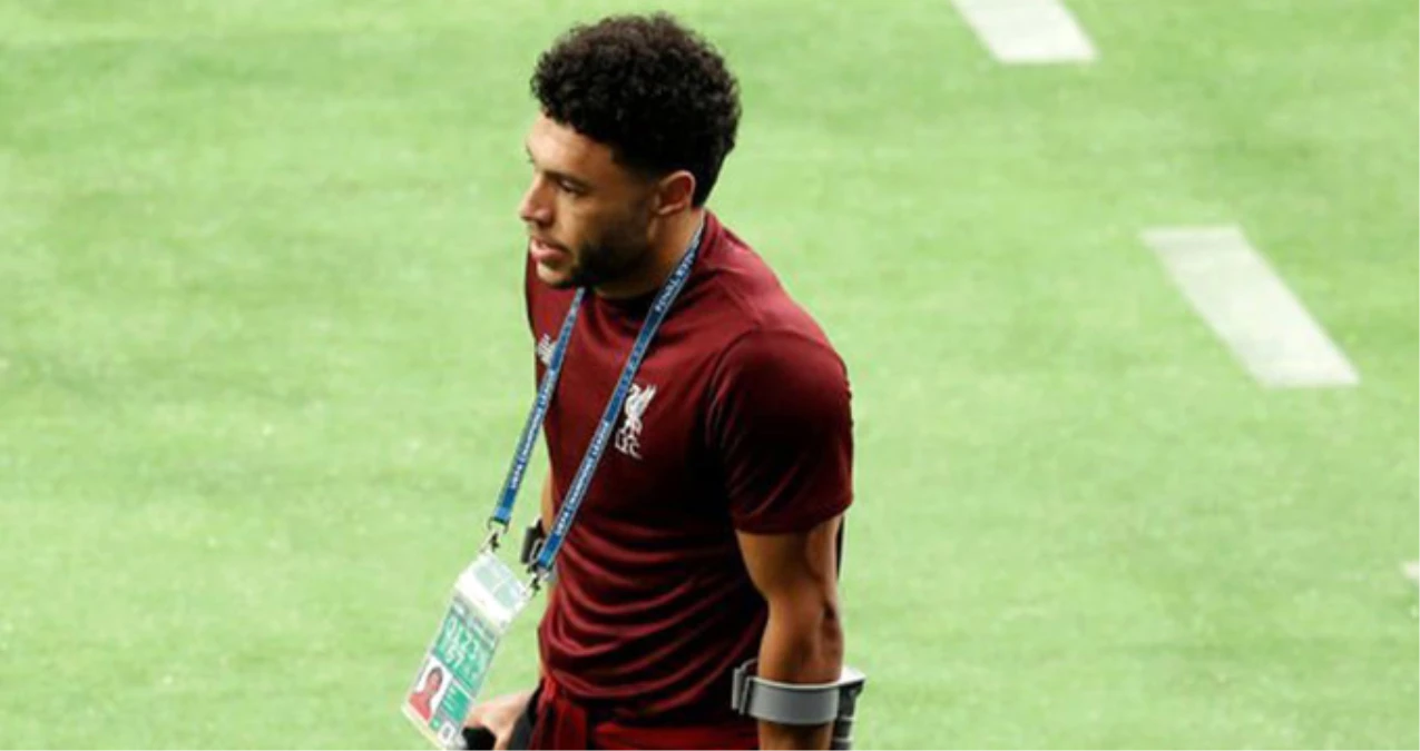 Liverpool\'un Yıldızı Oxlade-Chamberlain Yeni Sezonu Kaçıracak