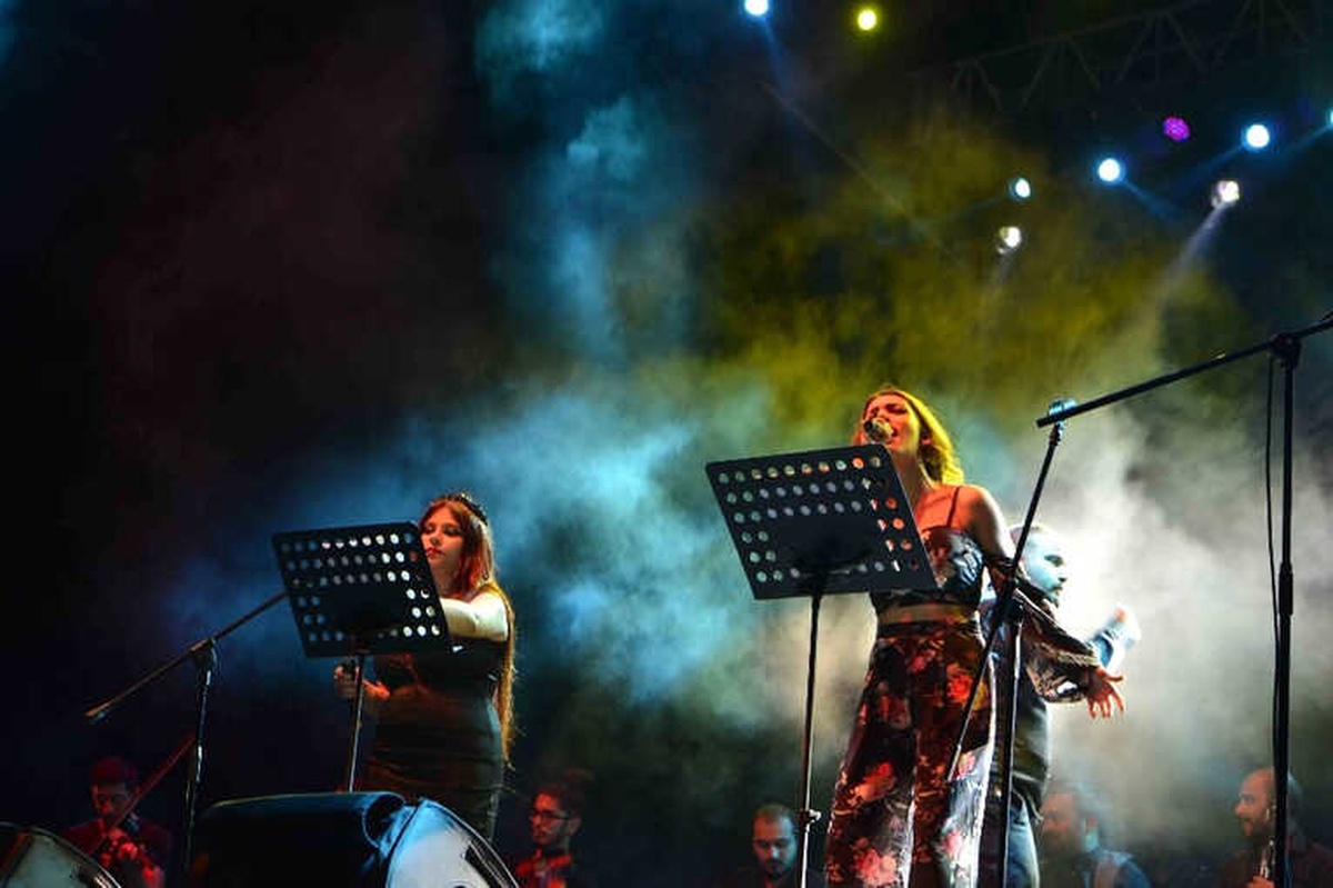 Roman Orkestrası\'nın İlk Konseri Beğeniyle İzlendi