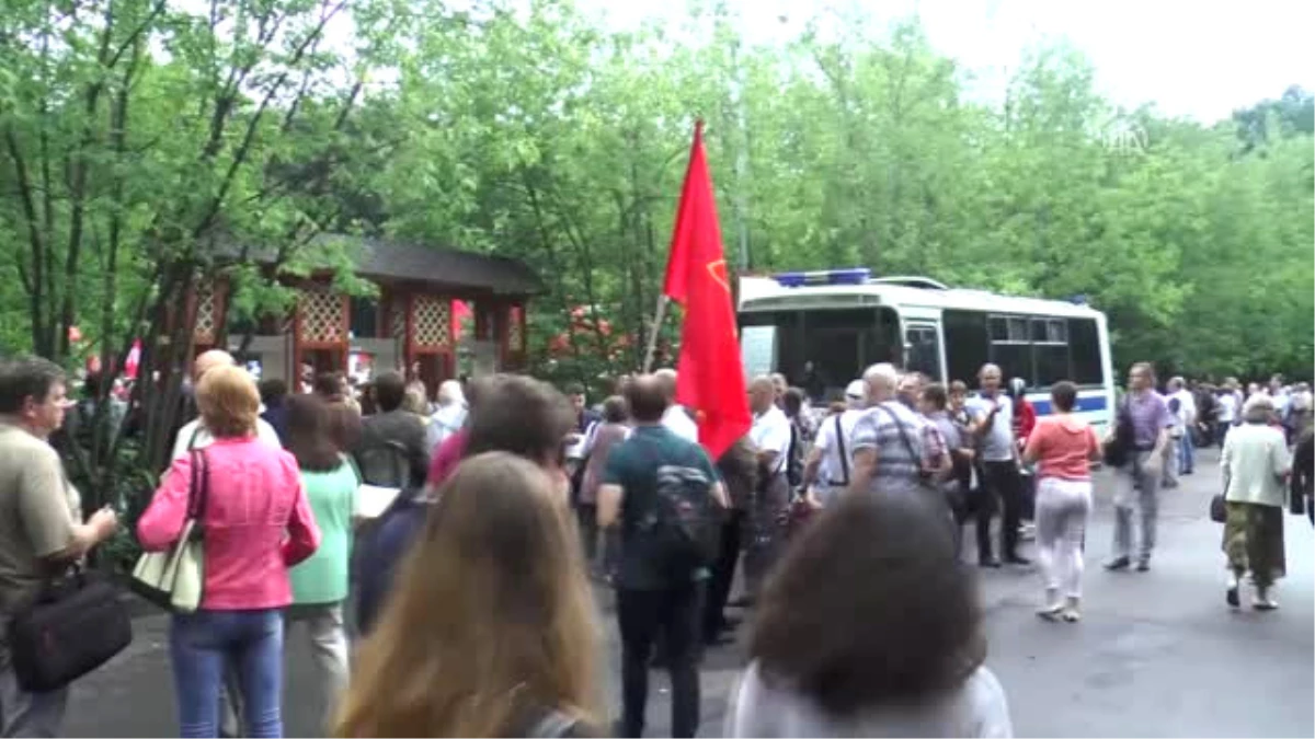 Rusya\'da Emeklilik Reformu Protesto Edildi