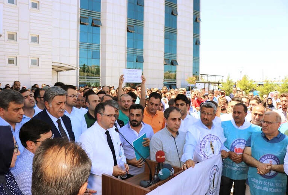 Sağlık Çalışanları Dr. Yalçın\'ın Darp Edilmesini Kınadı