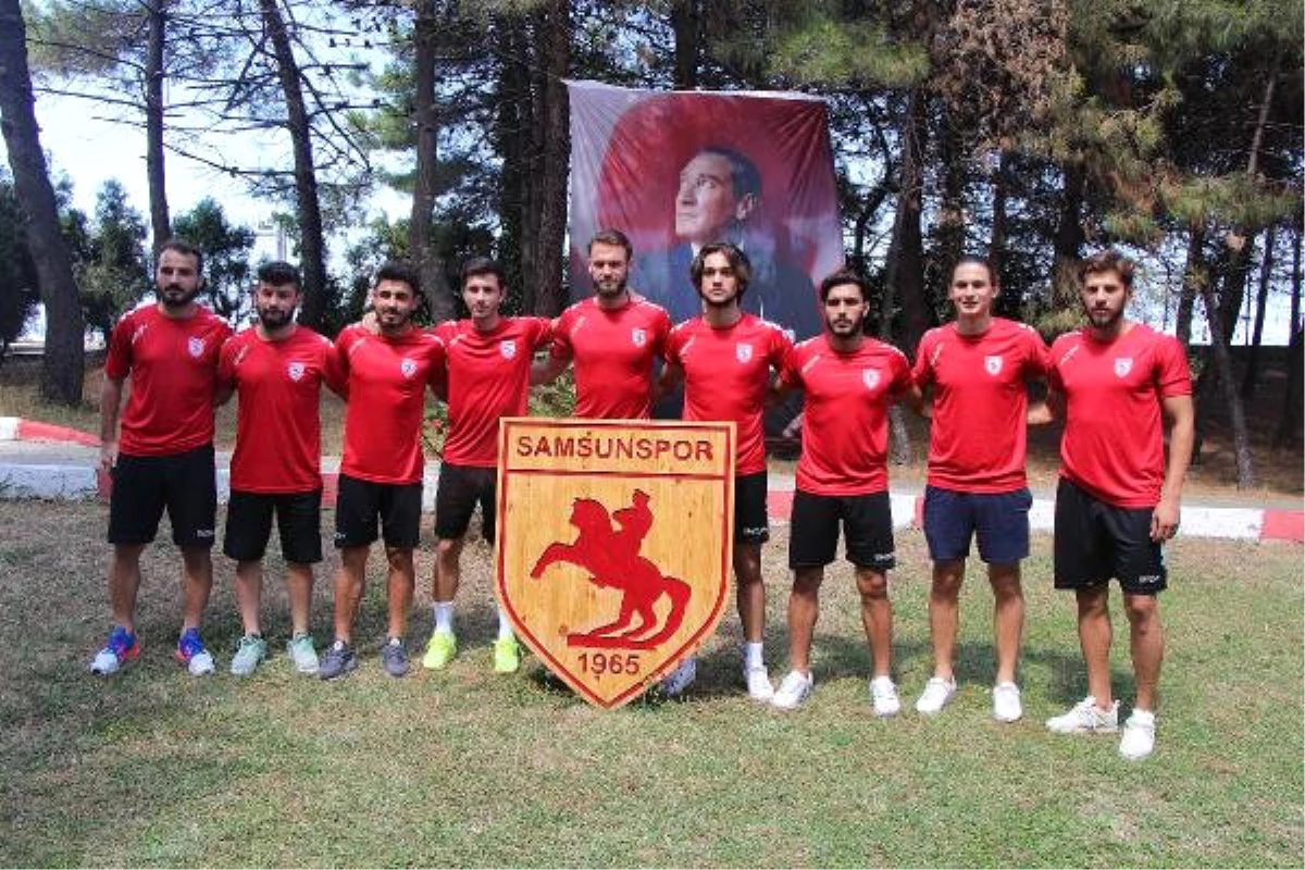Samsunspor 9 Futbolcu ile Sözleşme İmzaladı