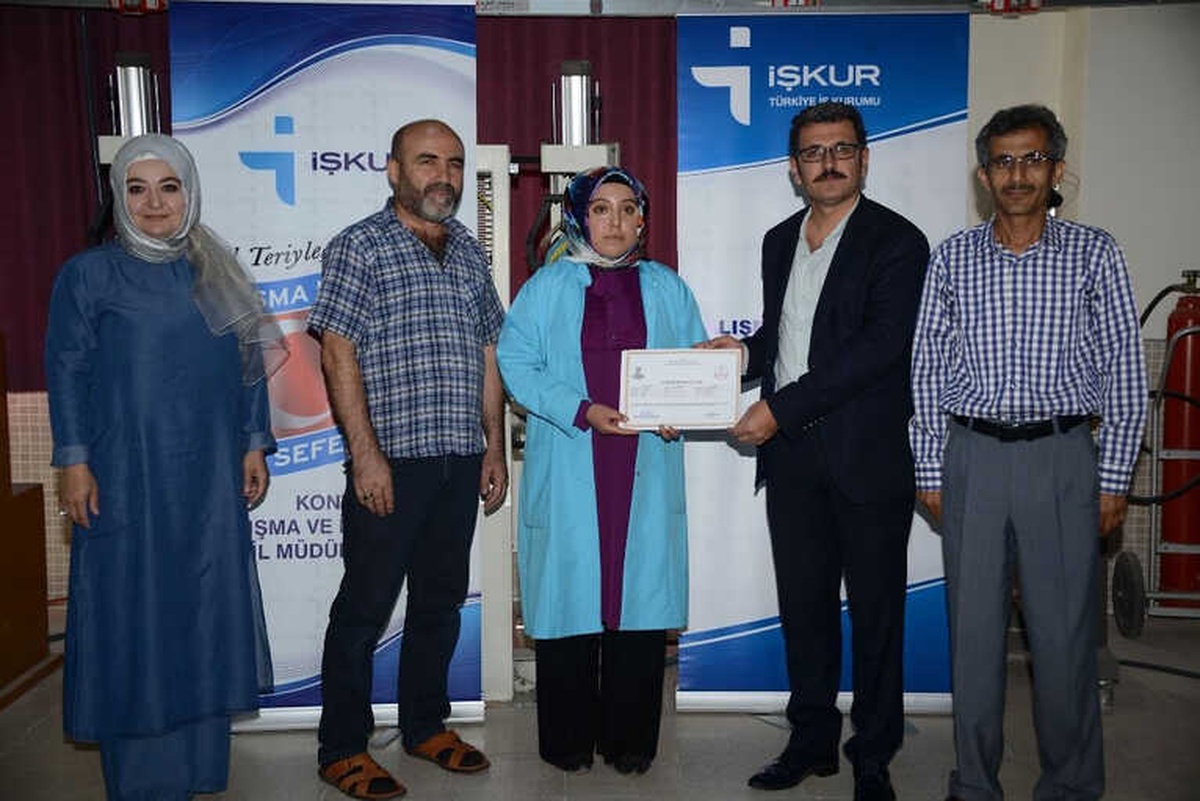 Sayacılık Kursunu Tamamlayan Kursiyerler Sertifikalarını Aldı