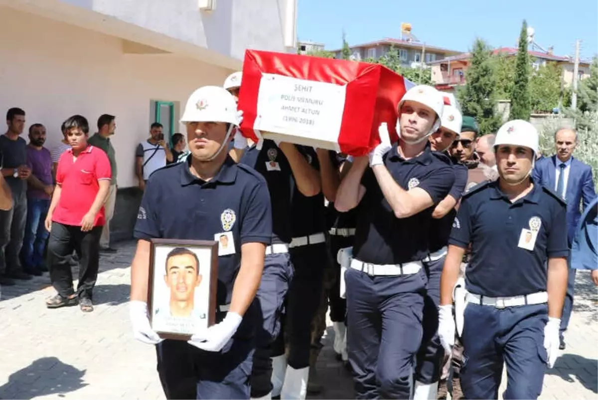 Şehit Polis Memuru Son Yolculuğuna Uğurlandı