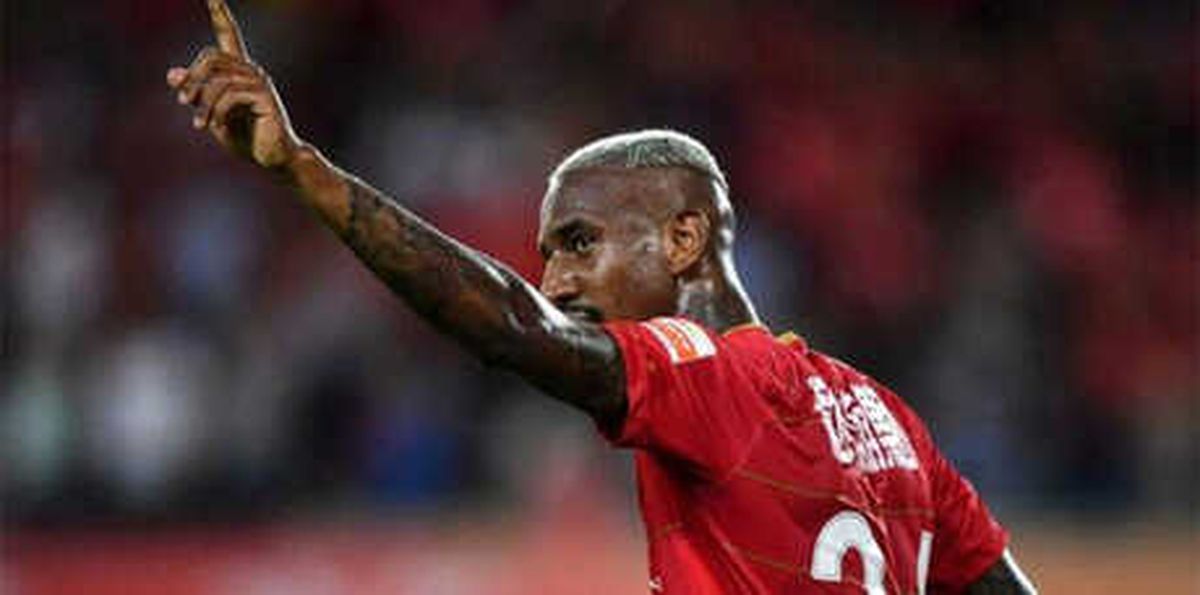 Talisca İlk Maçında Şov Yaptı! Hat-trick...