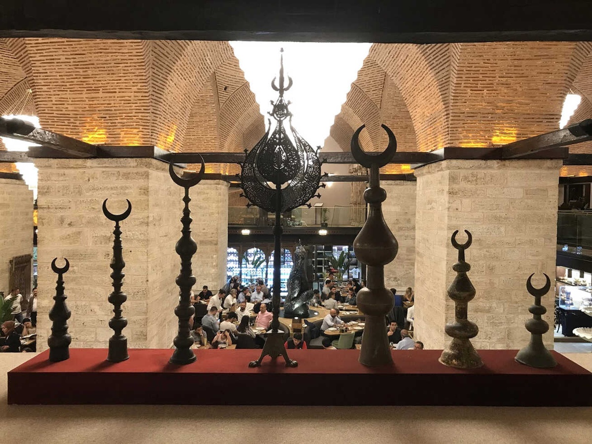 Tarihi Yarımadanın Yeni Cazibe Merkezi Sandal Bedesteni