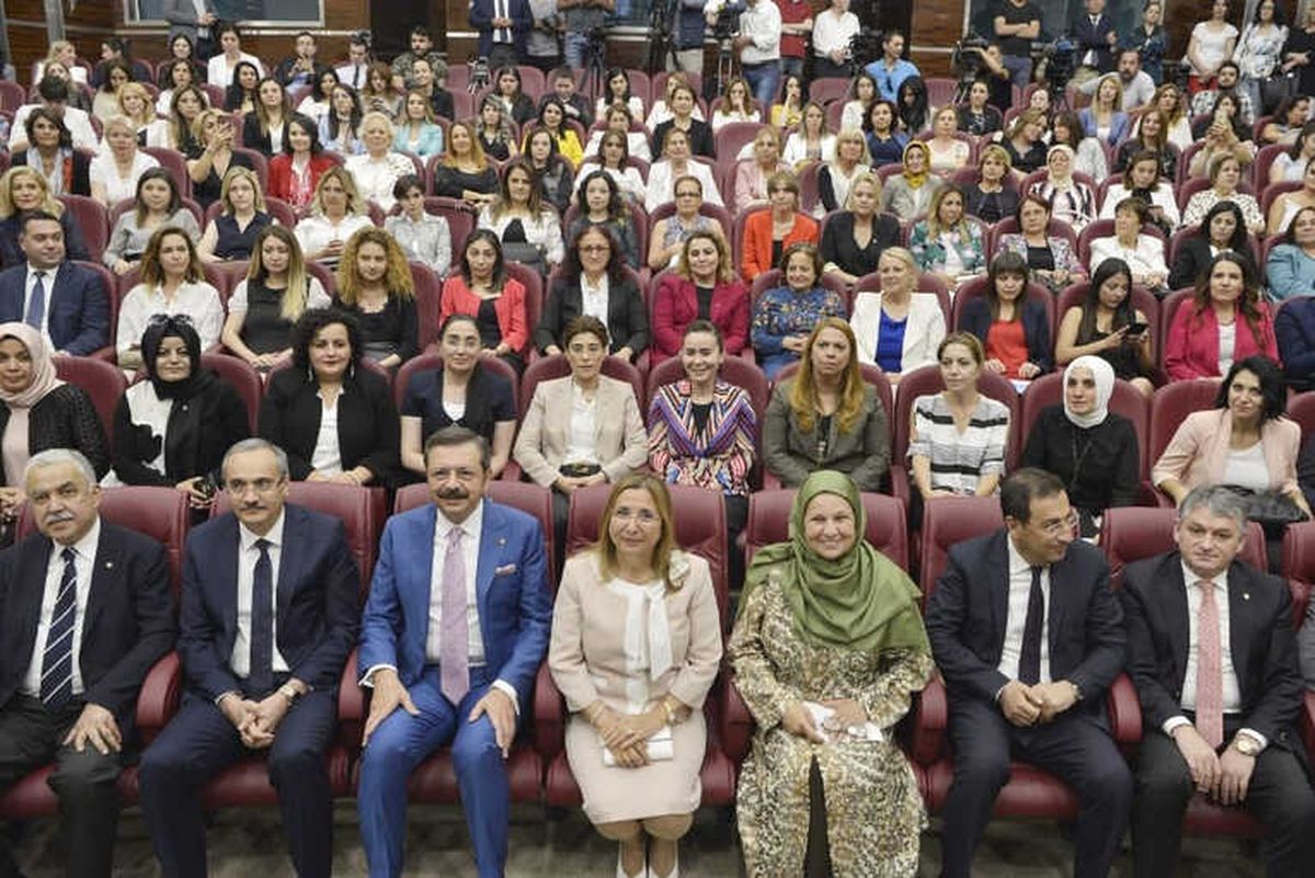 TOBB Kadın Girişimciler\'den TOBB Başkanı Hisarcıklıoğlu ve Bakan Pekcan\'a Ziyaret