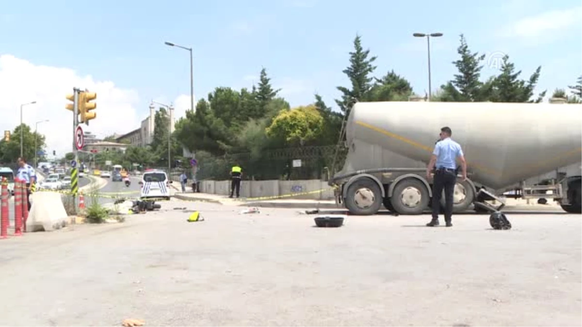 Üsküdar\'da Trafik Kazası : 1 Ölü - İstanbul