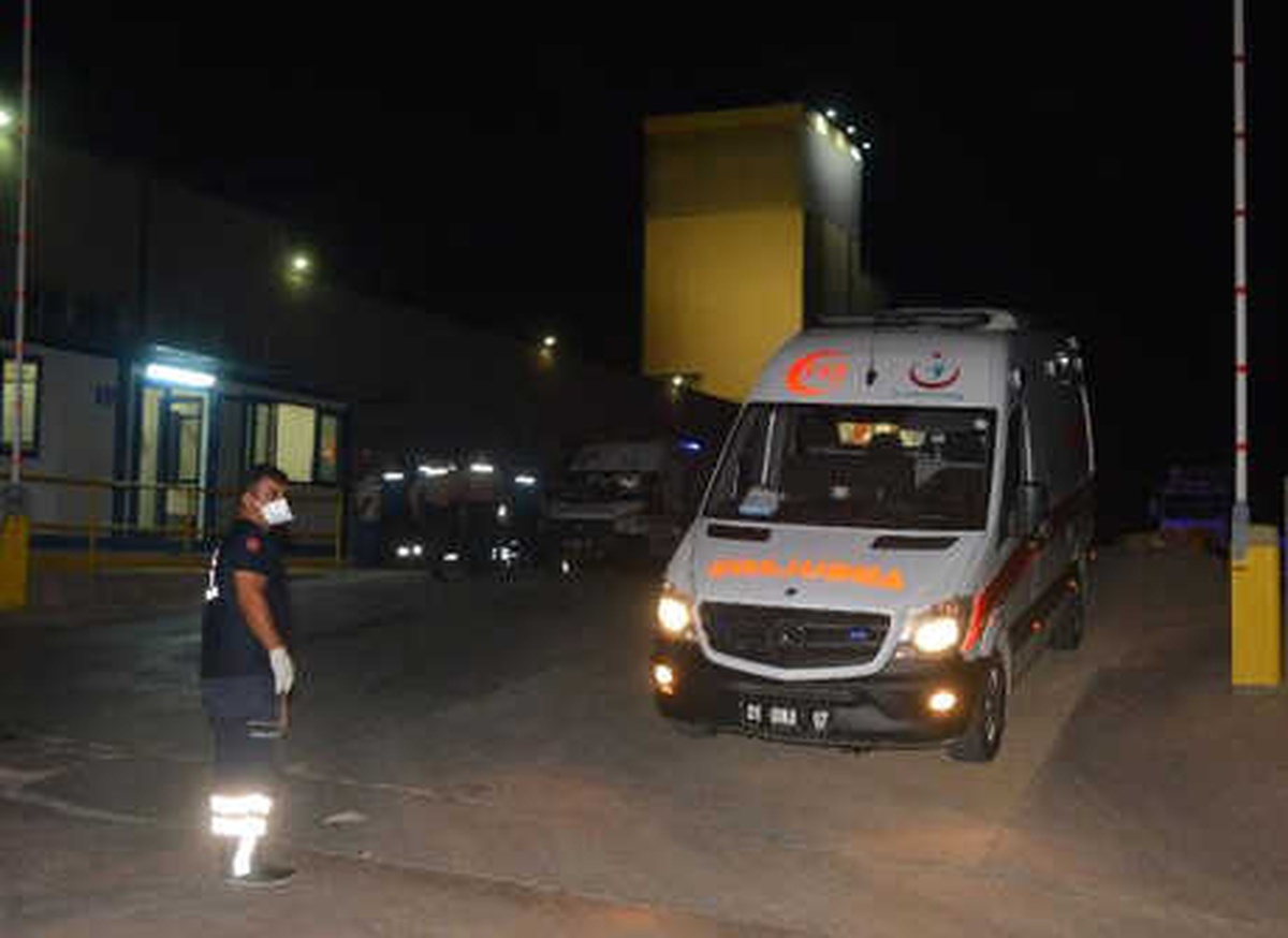 8 İşçi Kaynağı Belli Olmayan Gazdan Zehirlendi