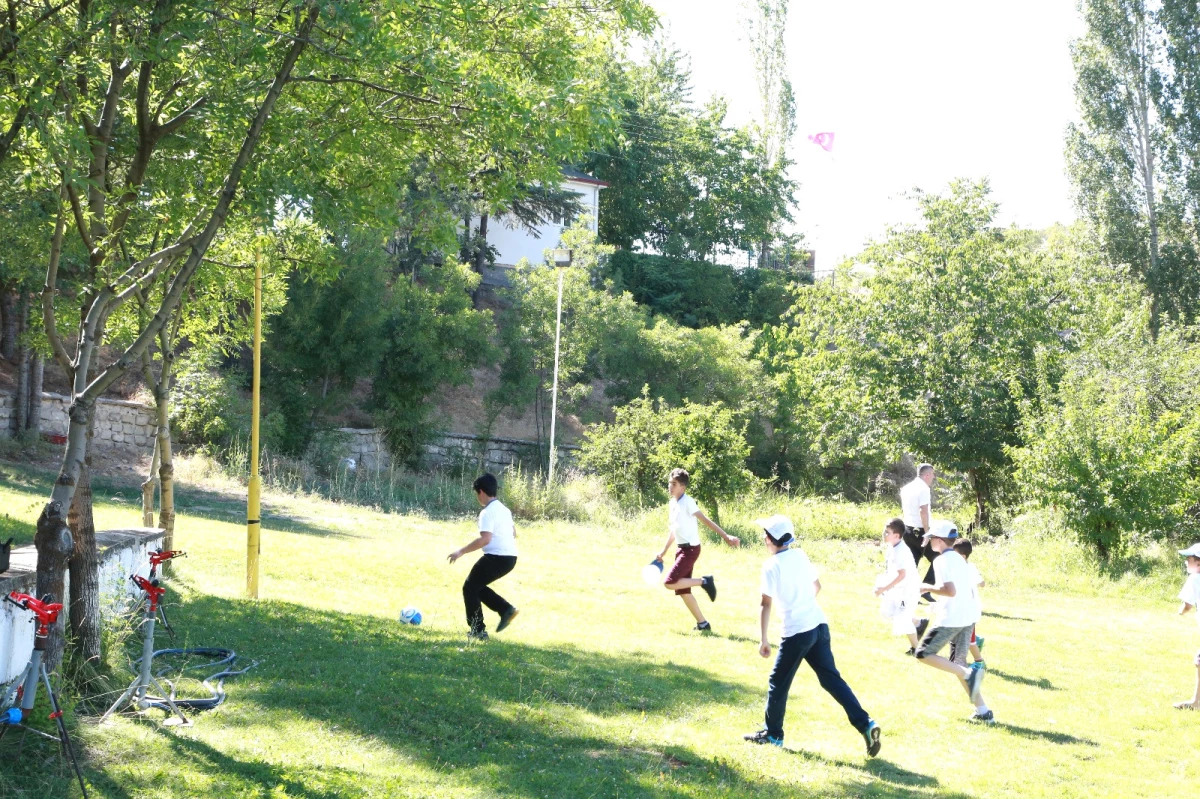 Adem İkinci Yaz Kampı Etkinliklerle Devam Ediyor