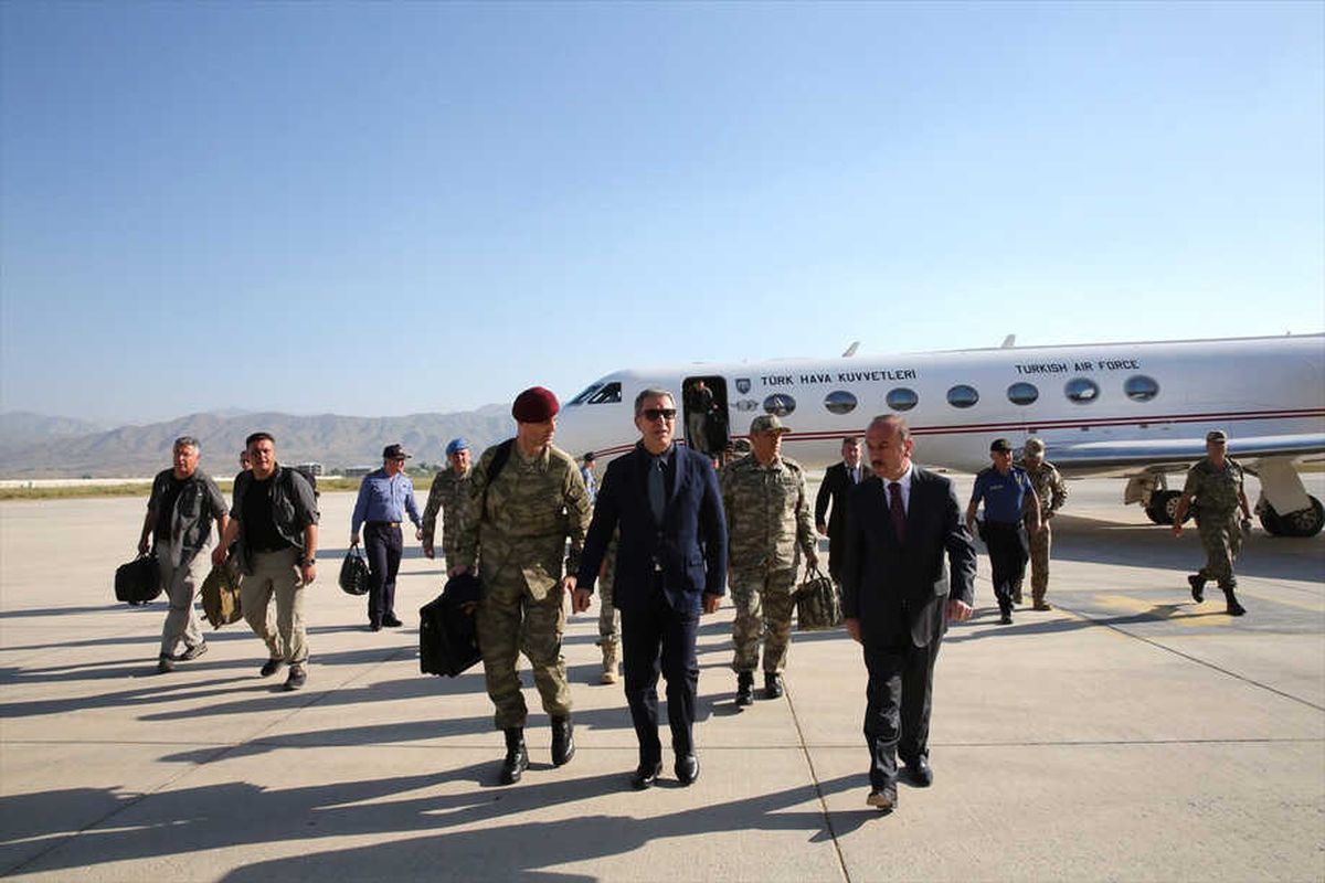Akar ve Komutanlardan "Dağbaşı"Nda Kutlama