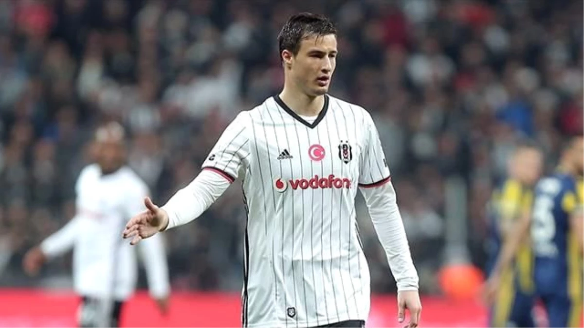 Beşiktaş ile Mitrovic\'in Yolları Ayrılıyor