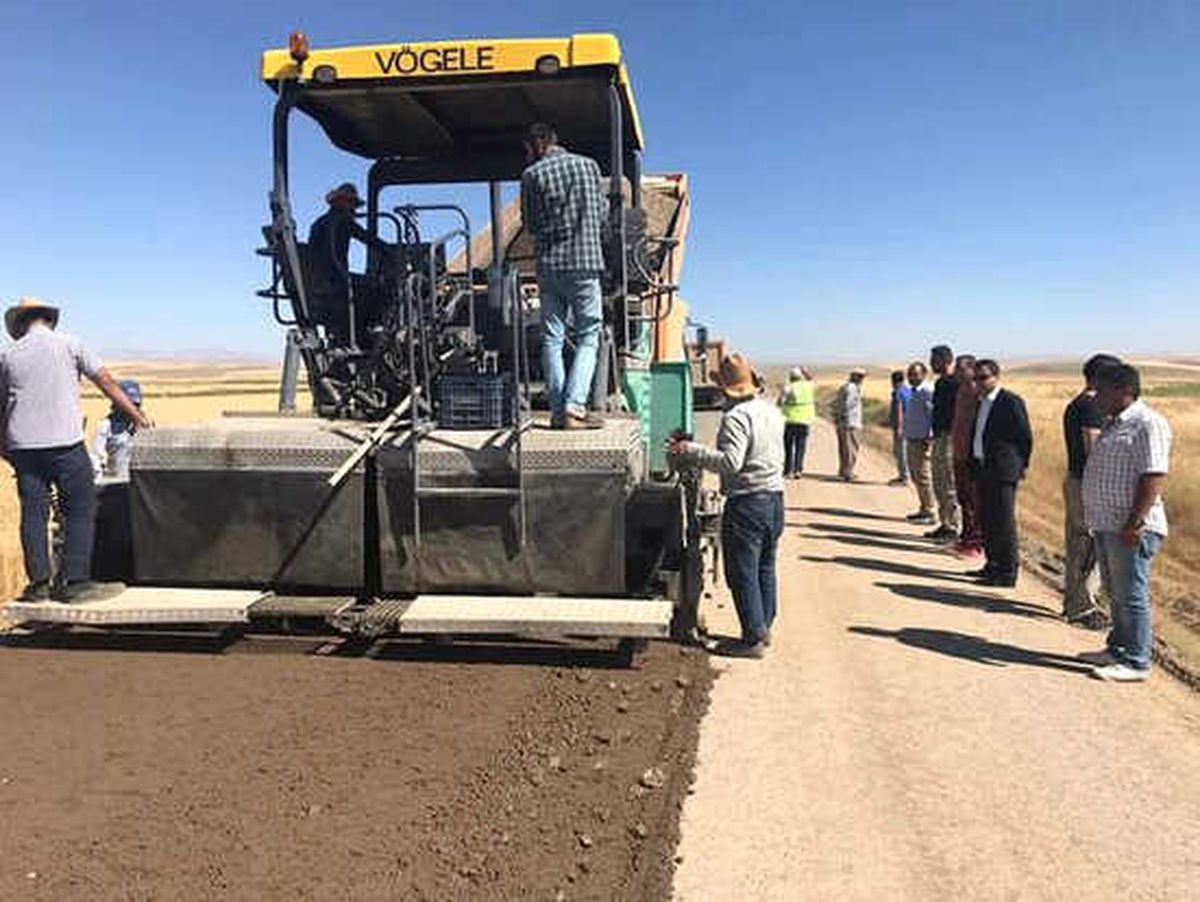 Bulanık\'ta Yol Yapım Çalışması
