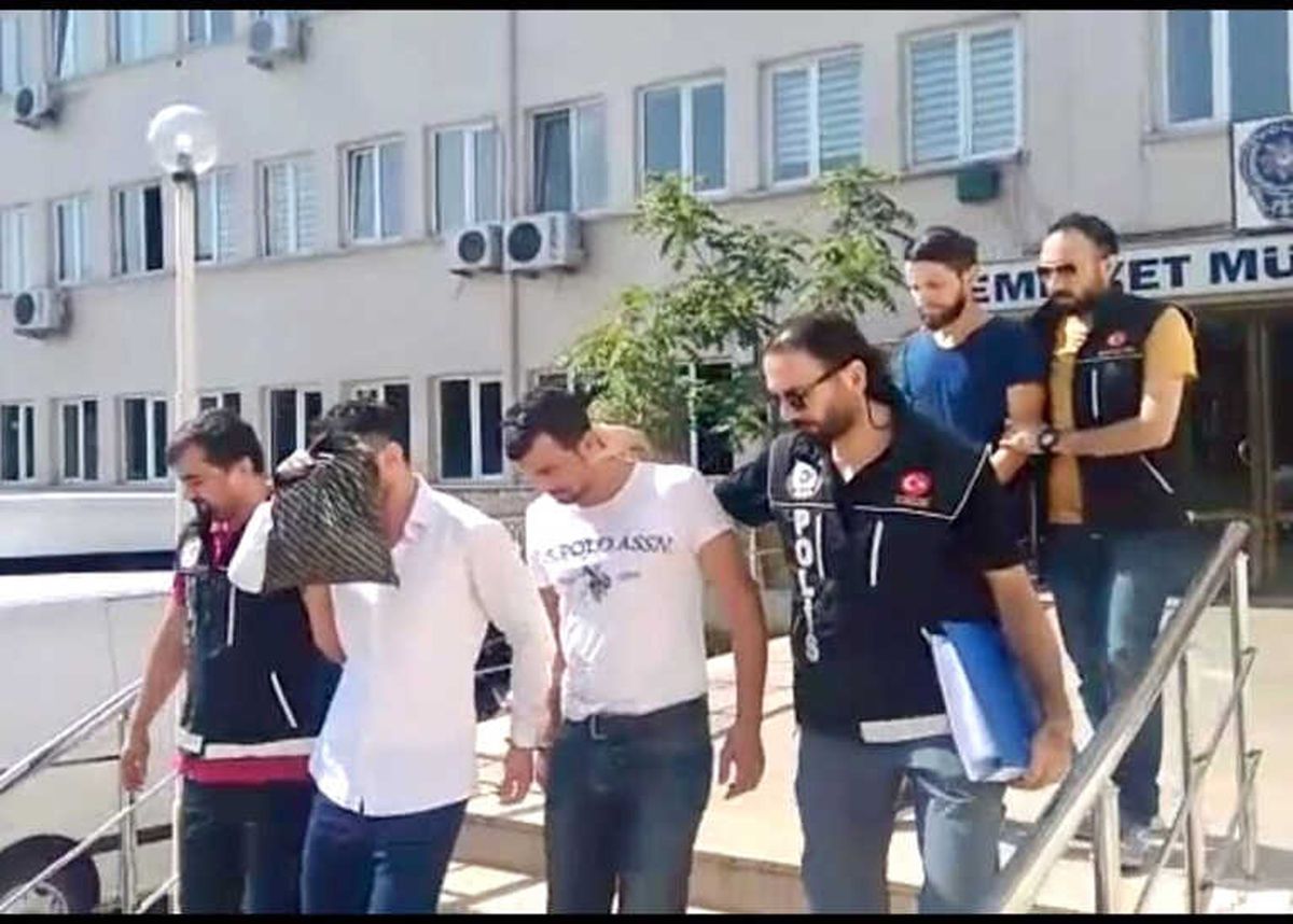 Bursa\'da Uyuşturucu Operasyonunda 13 Kişi Gözaltına Alındı