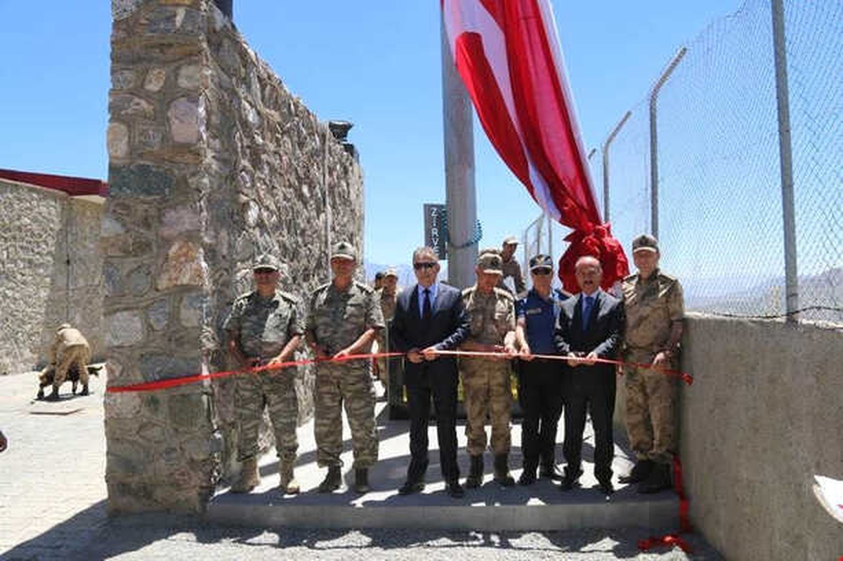 Çaltıkuru Karakolunda Bayrak Töreni