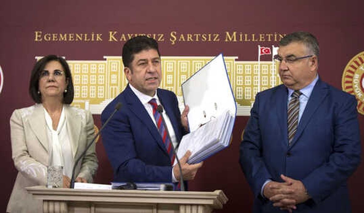CHP\'de İmza Sayısı 526\'ya Ulaştı